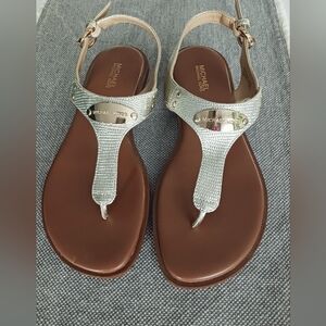 Michael Kors Metallic Color Slide-on Sandals. Mint Condition. Size 7
